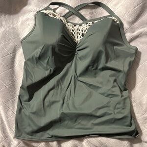 Shade & Shore Green underwire swim tank with off White Accents 38D cup size